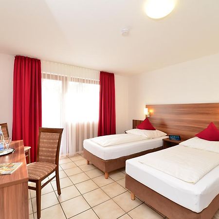 Hotel Am Buchwald Esslingen am Neckar Ngoại thất bức ảnh
