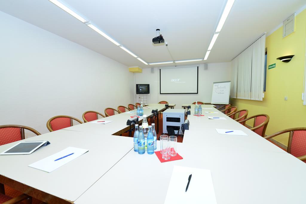 Hotel Am Buchwald Esslingen am Neckar Ngoại thất bức ảnh