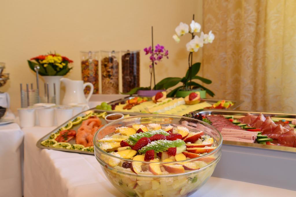 Hotel Am Buchwald Esslingen am Neckar Ngoại thất bức ảnh