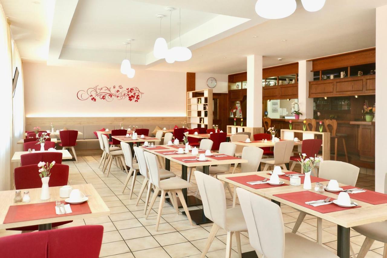 Hotel Am Buchwald Esslingen am Neckar Ngoại thất bức ảnh