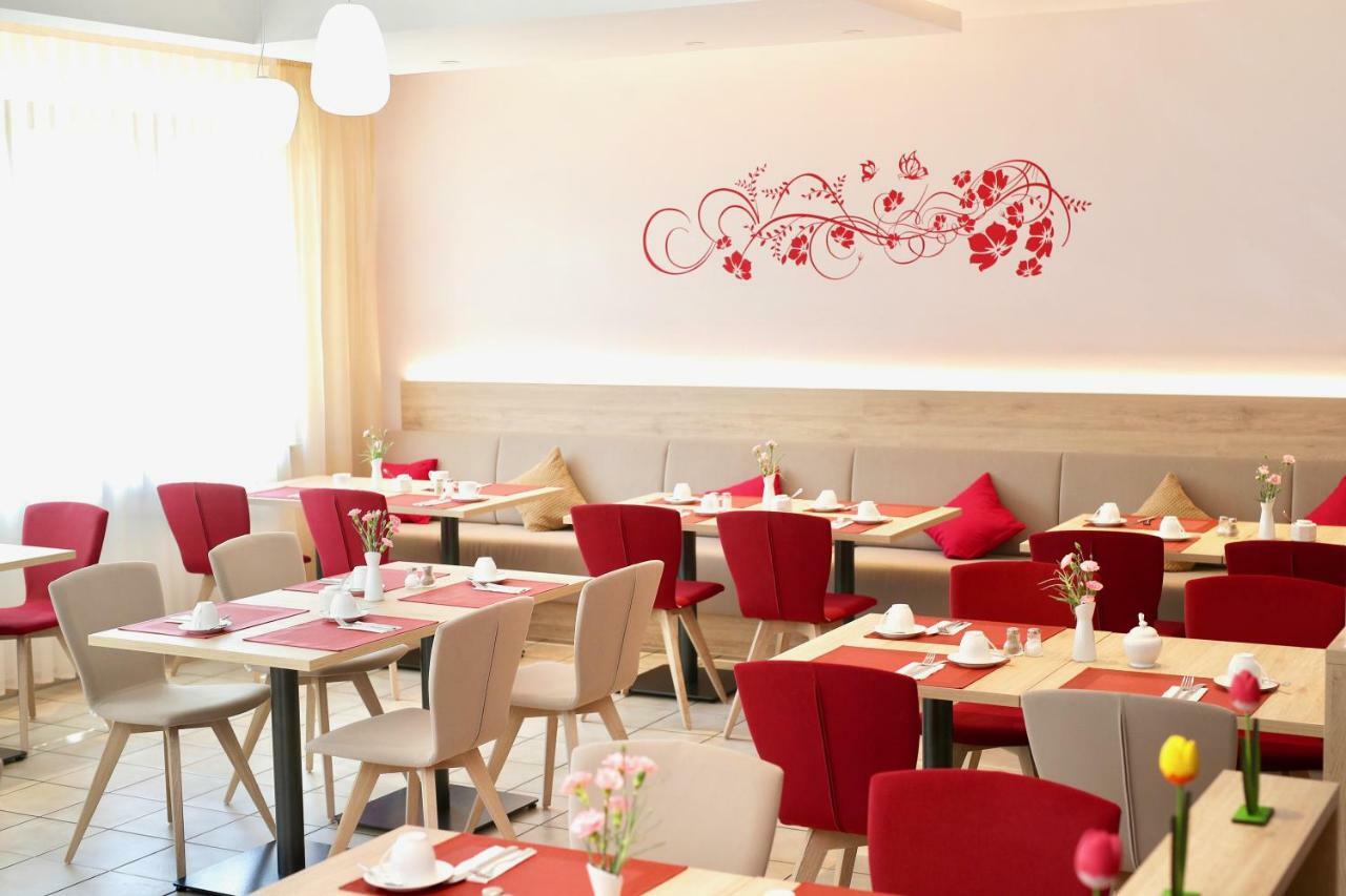 Hotel Am Buchwald Esslingen am Neckar Ngoại thất bức ảnh