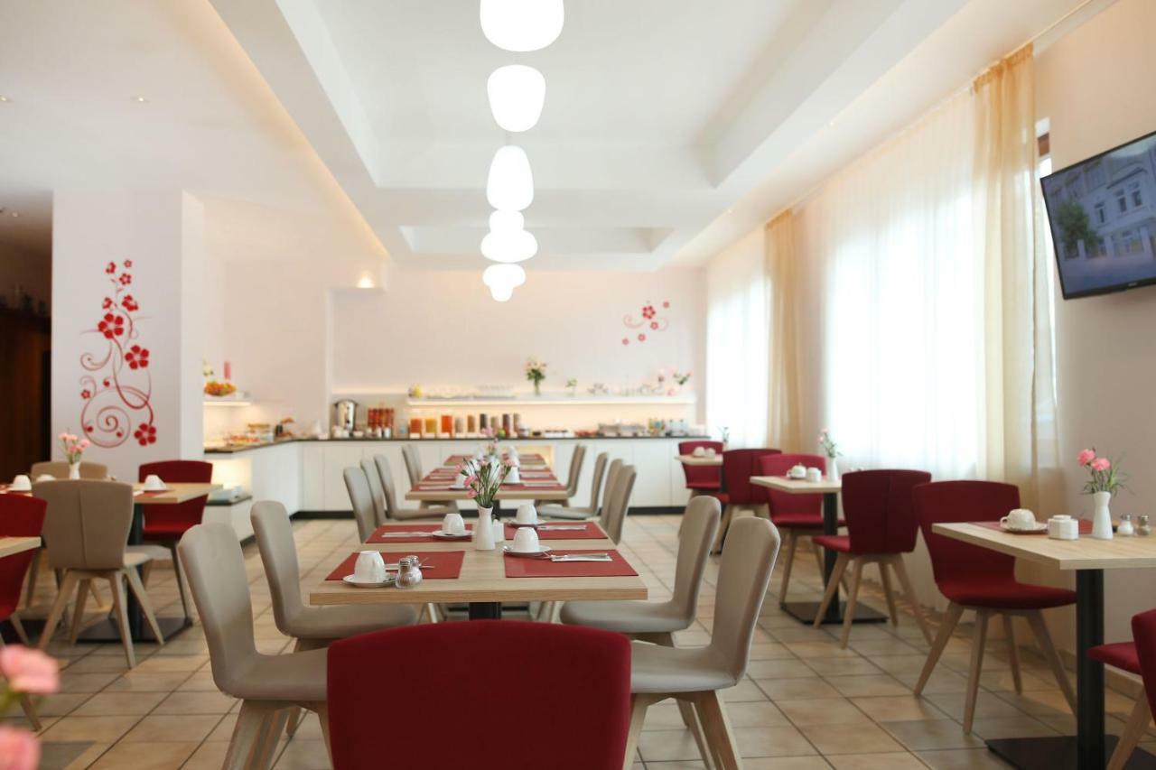 Hotel Am Buchwald Esslingen am Neckar Ngoại thất bức ảnh